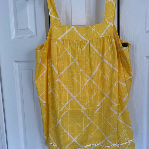 Crown & Ivy blouse - Picture 2 of 6